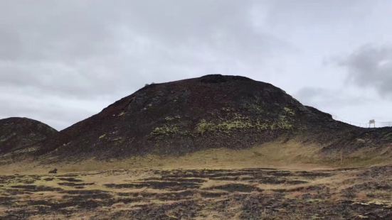 火山内部探险之旅：这是位于冰岛的、世界上唯一的一个可以深入火