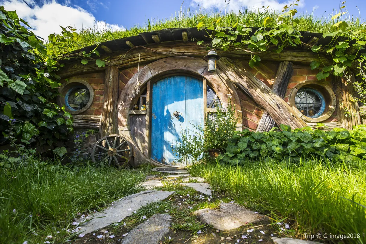 3_Hobbiton™ Movie Set