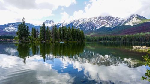 Pyramid Lake