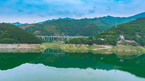 白龍湖