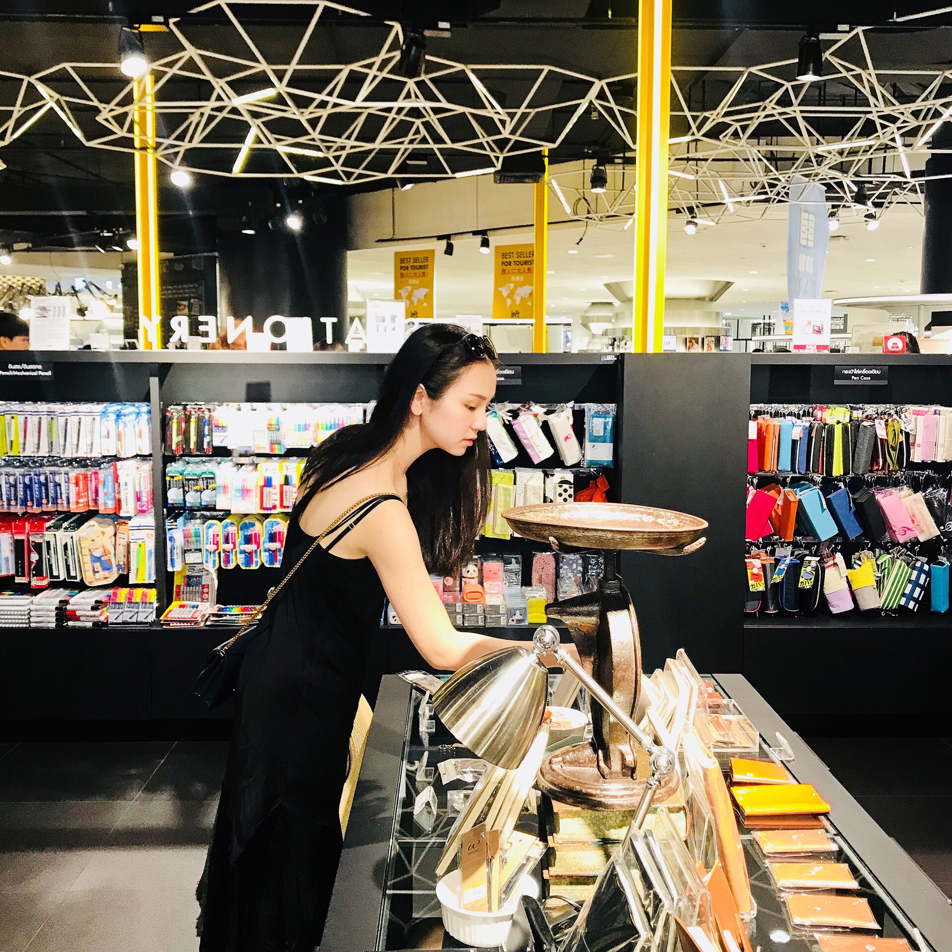 pen center shoe stores