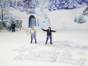 Skiing in Liuyang