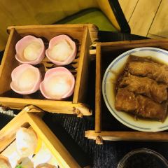 THE ONE 여행 사진