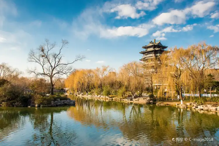 Hotels near Qilu University of Technology (West to Jinquan Mansion)