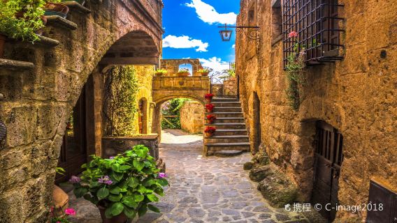 Civita di Bagnoregio + Orvieto Cathedral + Lake Bolsena