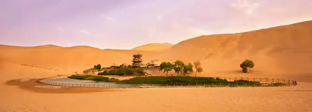 Sunset Sightseeing in Dunhuang
