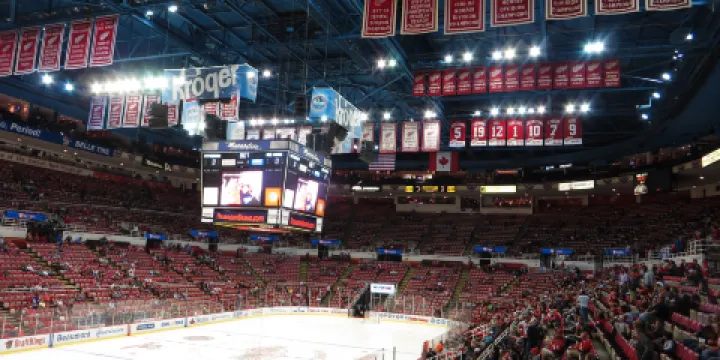 喬·路易斯體育館