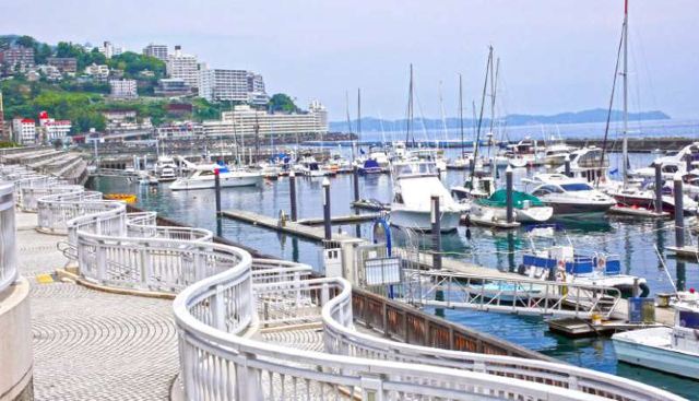 熱海温泉街