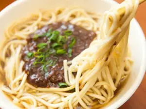 李先生牛肉麵(星辰小區店)
