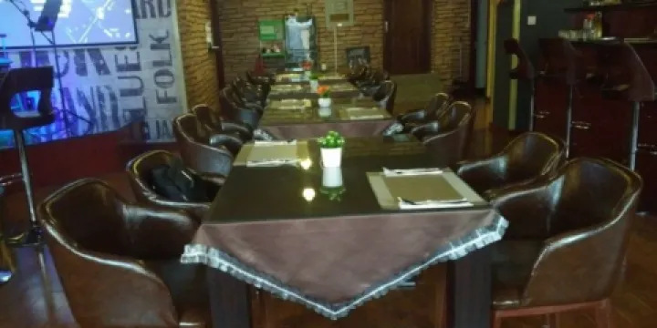 初客牛排西餐廳