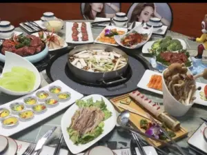 牛牛軒(特色養生湯鍋)