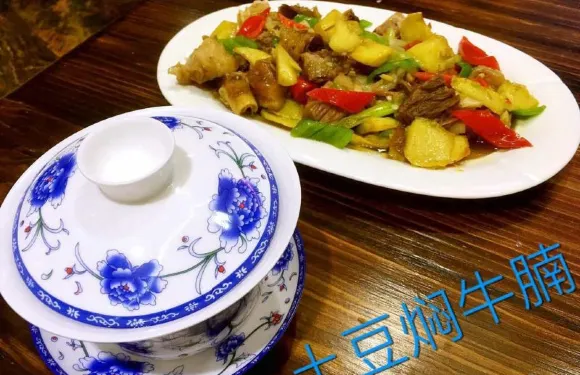 烏蘭舌尖上的面片
