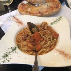 The Ham Bone Brasserie & Deli User Photo