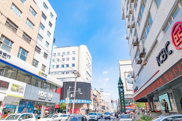 Guilin Road Business District