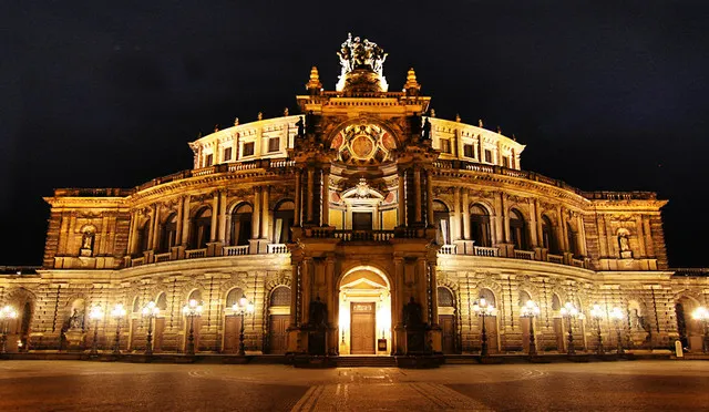 Walk Through Dresden