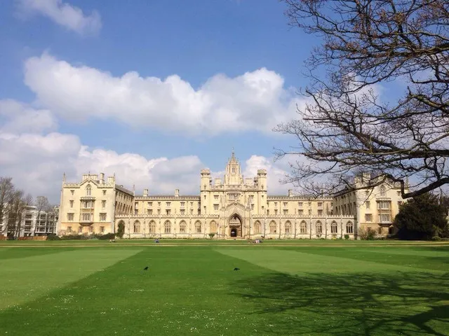Best Route Walking Through Cambridge, Must Hit These 11 Points