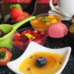 上海佘山茂御臻品之选酒店·天际大堂吧 User Photo