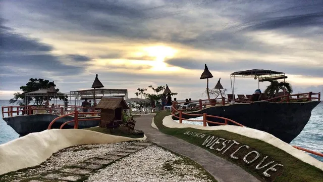 6 Hotels to Spice Up Your Next Boracay Vacation