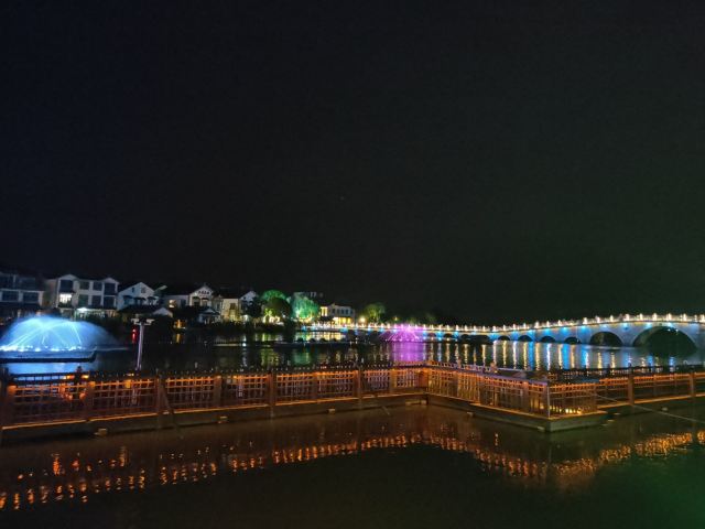 저우좡난후