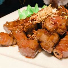 Ying Jee Club User Photo