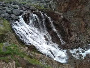 Waterfall of Maloye Batareyskoye Lake