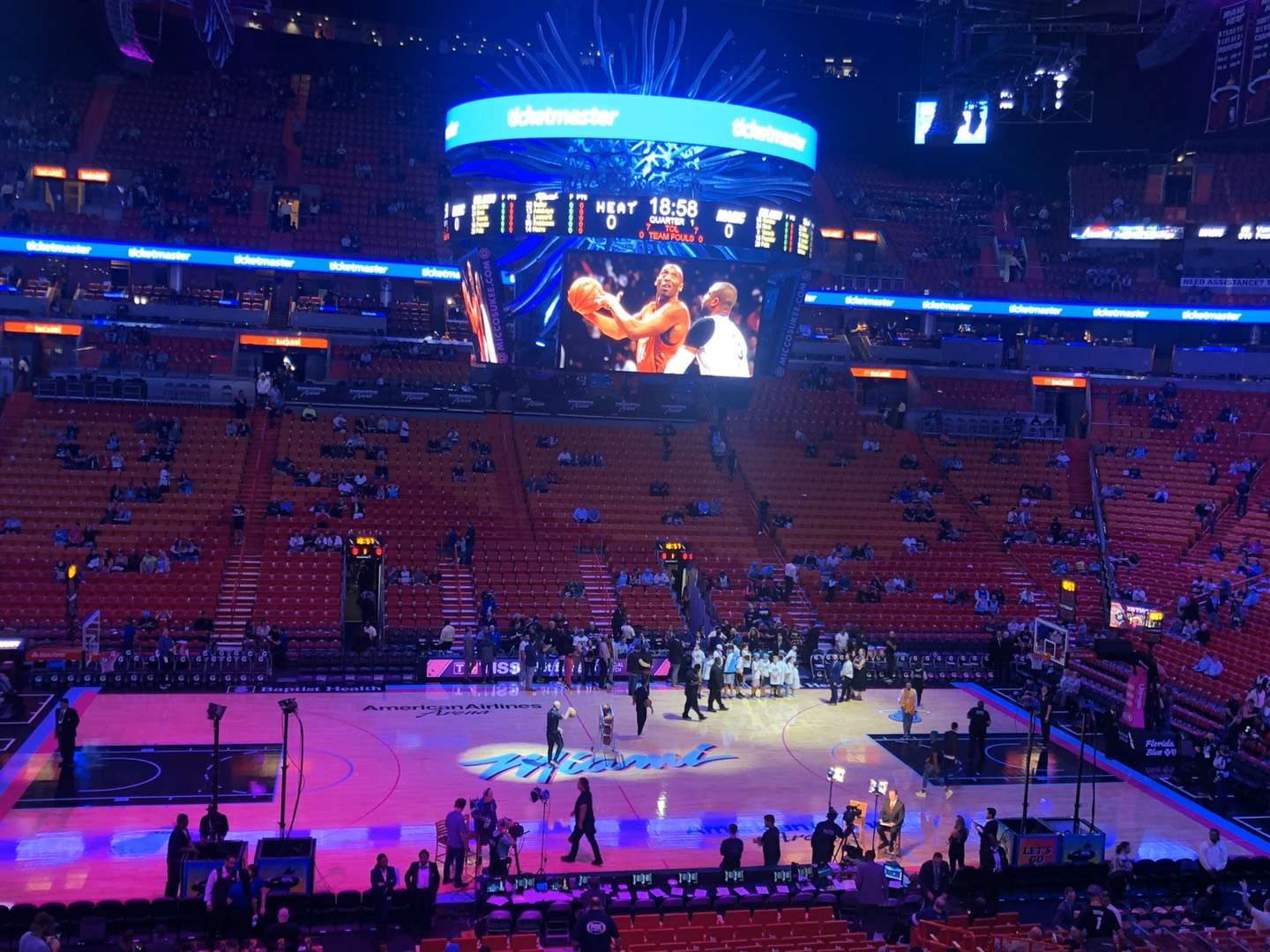 マイアミ アメリカン エアラインズ アリーナ 評判 案内 トリップドットコム