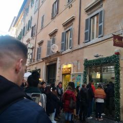 Pompi Spagna - Via della Croce User Photo