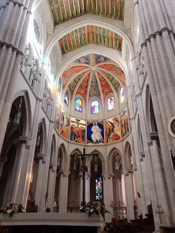 Catedral De Sta Maria La Real De La Almudena マドリード の旅行レビュー Trip Comトラベルガイド