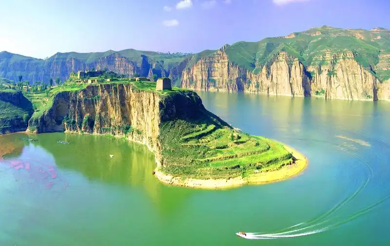 Hotels near Laoniuwan Scenic Area
