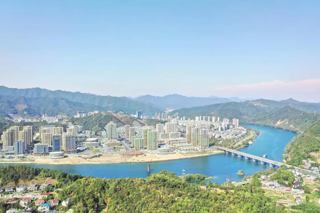 Hotels near Xin'an River Scenic Area