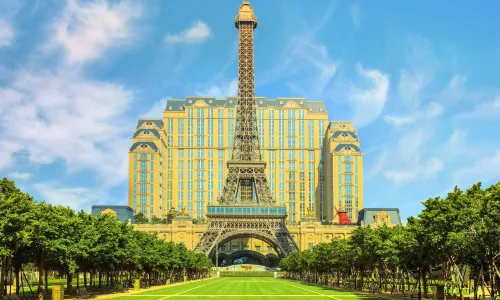 The Parisian Macao