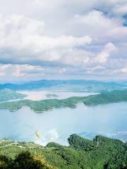 Озеро Цзэнлунг