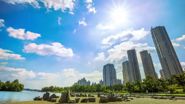 Hotels near Longzihu Scenic Area