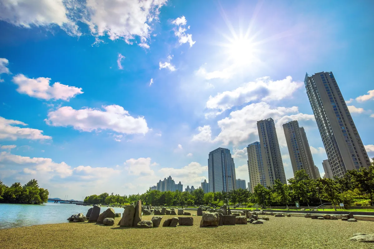 Longzihu Scenic Area