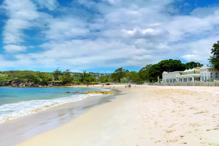 Hotels near Taronga Zoo Sydney