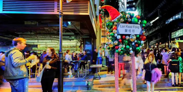 โรงแรมใกล้ลานไควฟง