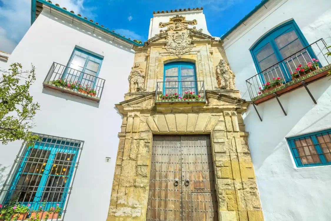 Hotels near Palacio de Viana