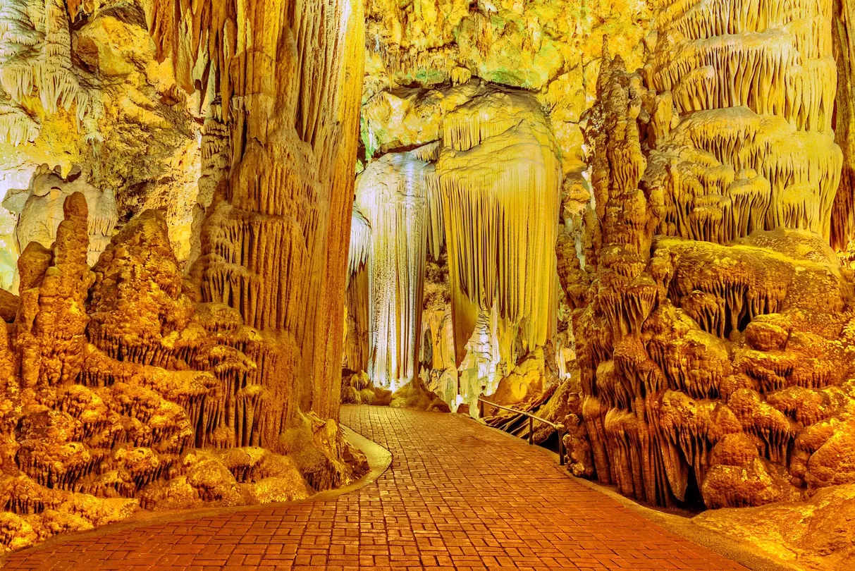 1_Luray Caverns