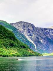 Naeroyfjorden