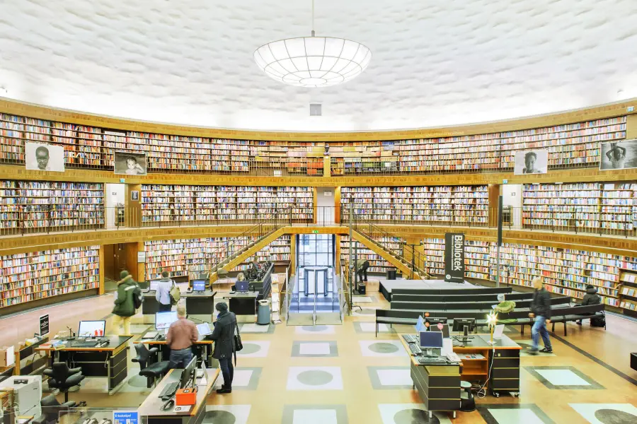 斯德哥爾摩公共圖書館