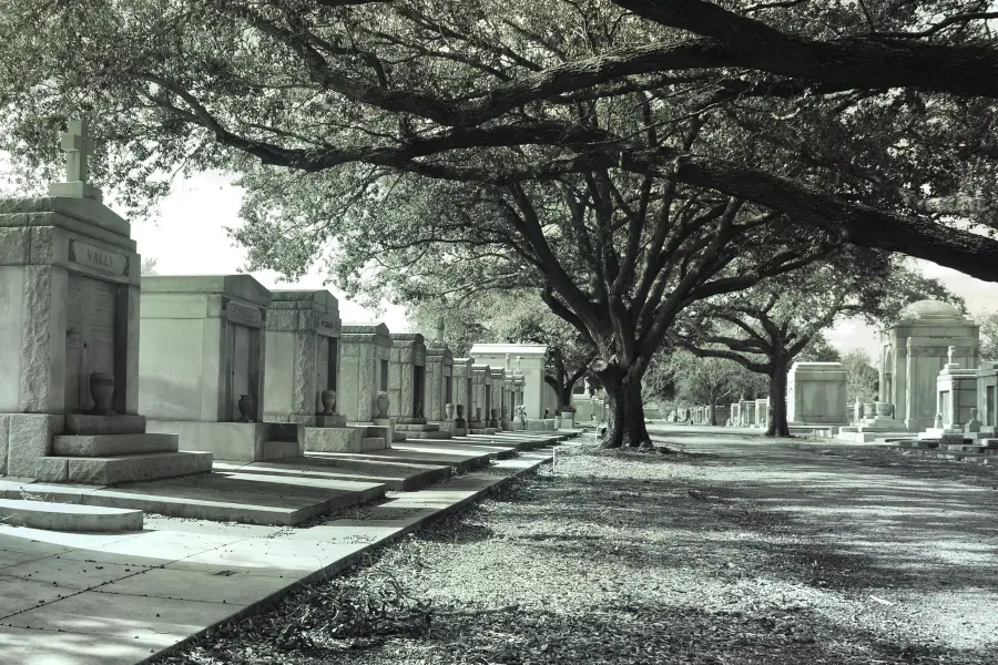 Lake Lawn Metairie Funeral Home & Cemeteries