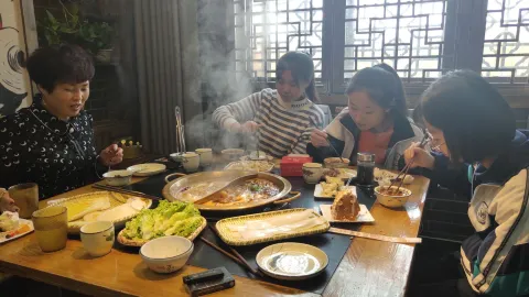 渝人码头餐饮店(名藩大道店) in Gaolan