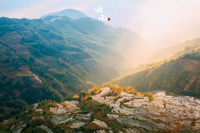 Sunrise Sightseeing in Yuanyang