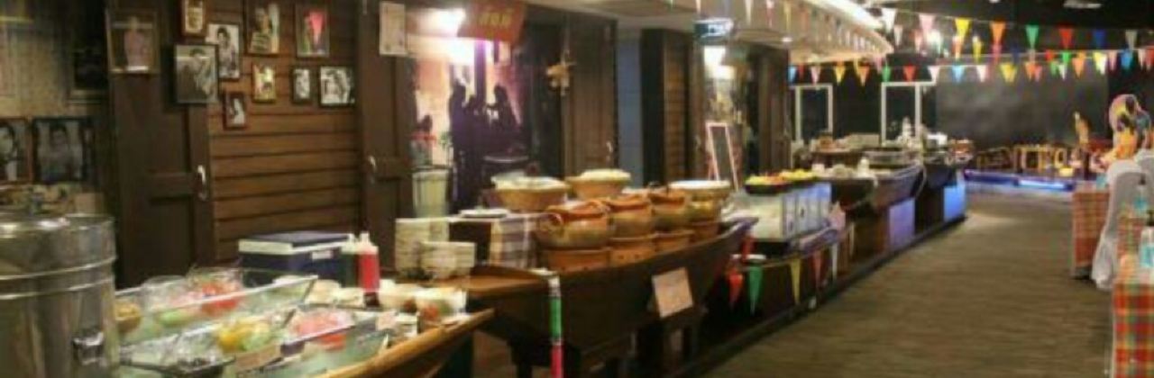 Baiyoke Floating Market