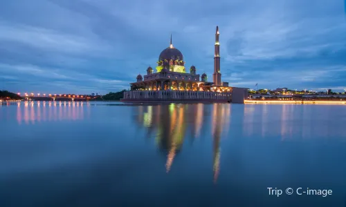 Putra Mosque