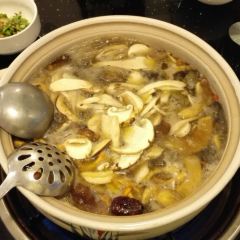Snow mountain clouds wild mushrooms 여행 사진