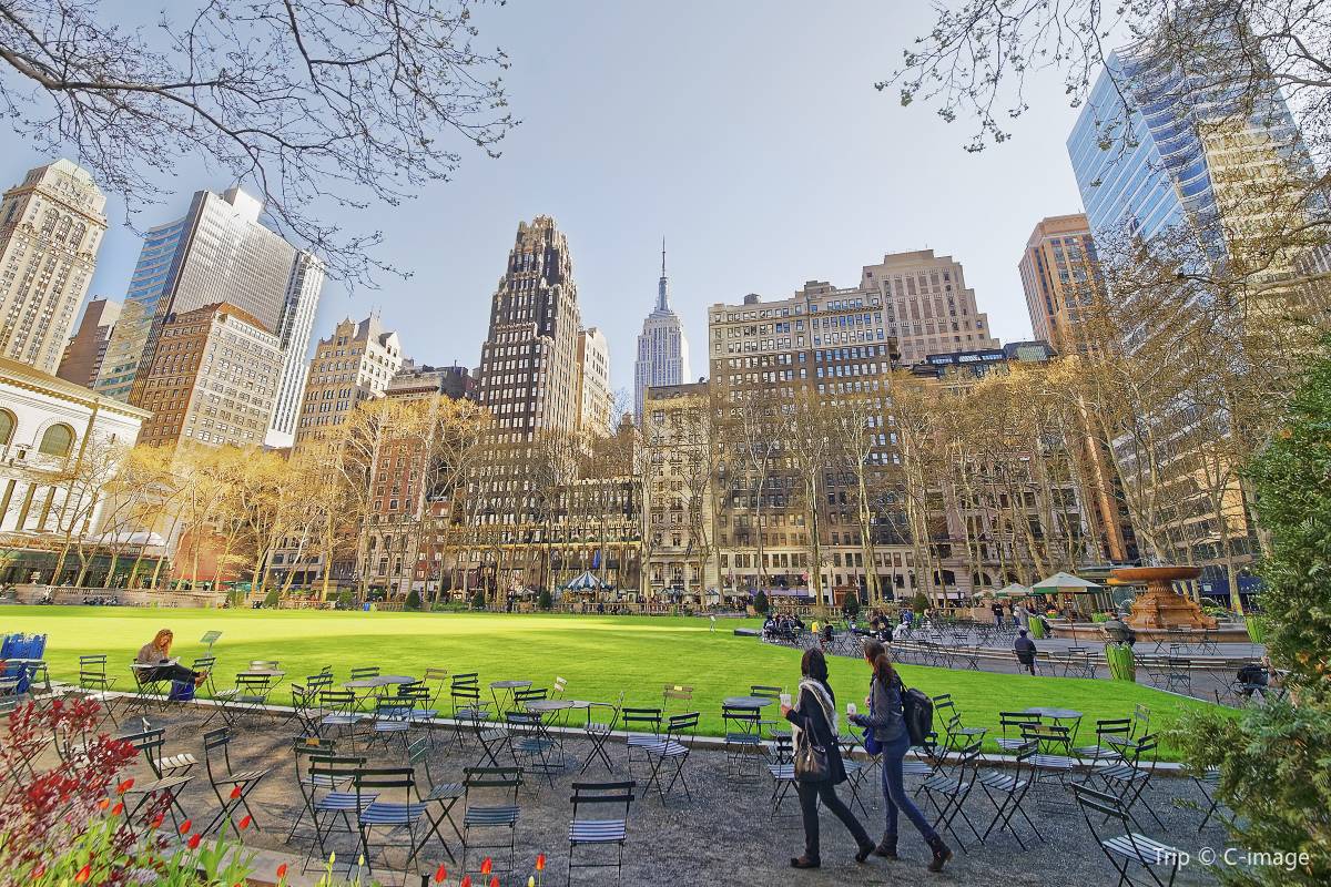 Best Places to Shop in NYC, NY | Bryant Park
