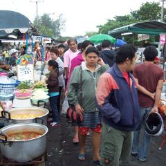 Chao Phrom Market 여행 사진
