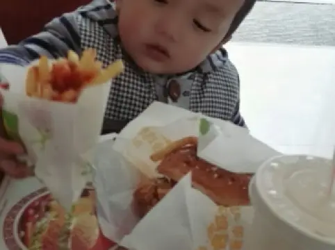 华莱士·全鸡汉堡(巴河店)