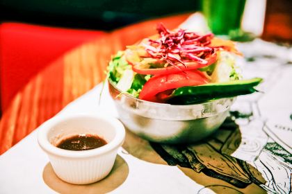 DOLPHIN Sports Bar & Grill